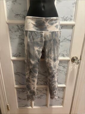 Collective Leggings Size M Colored Grey White Gently Used NWOTS
